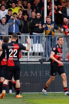 Almere in de ban van mogelijk debuut in eredivisie: ‘Hadden moeiteloos nóg 4000 kaarten kunnen verkopen’