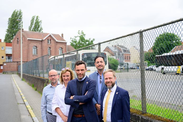 En plots ligt er een vijver in het centrum: N-VA lanceert ambitieuze ...