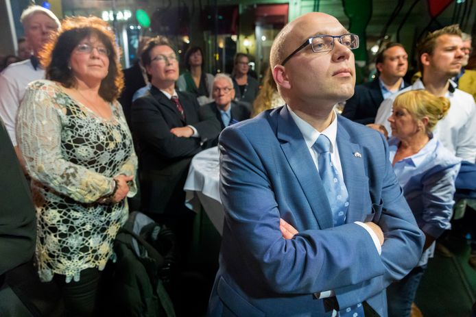 Alexander Van Hattem PVV delegeren in Den Haag provincie en