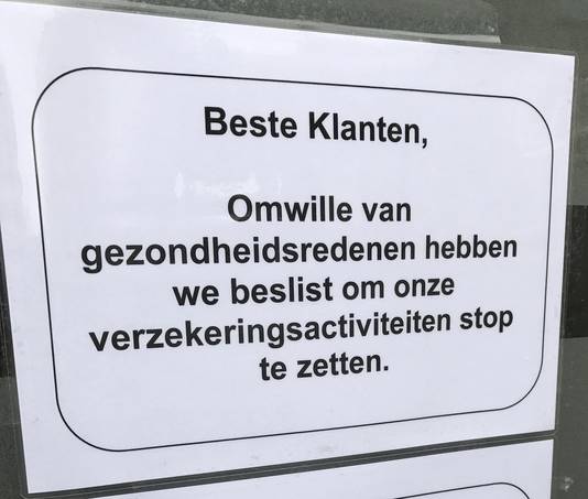 Aan de deur hangt dit briefje.