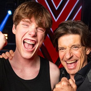 ‘The Voice’ op VTM: Het scheelde niet veel of Bas uit het team van Koen Wauters had door de hitte zijn eigen overwinning niet meer bewust meegemaakt