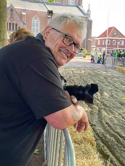 Peter Braakmann (1959-2023); de grote vriendelijke reus die het fotograferen niet laten kon