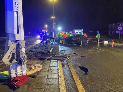 Twee doden en één man in levensgevaar na crash in Nukerke