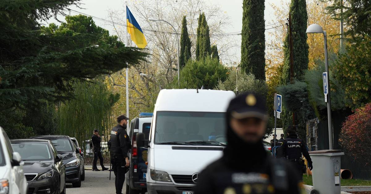 EN DIRECT |  Blessé par une lettre piégée à l’ambassade d’Ukraine en Espagne, Kiev en colère contre la vidéo Von der Leyen |  À l’étranger