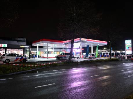 Wat leidde tot fatale schoten bij tankstation Tilburg? Advocaat: ‘Getuigen kunnen bedreigingen bevestigen’