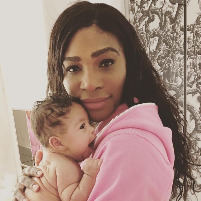 'De eerste weken met mijn baby waren héérlijk', aldus Serena.