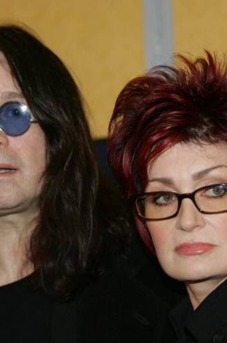 “Hij dook mijn richting uit en begon mij te wurgen”: het onwaarschijnlijke huwelijk van Ozzy en Sharon Osbourne