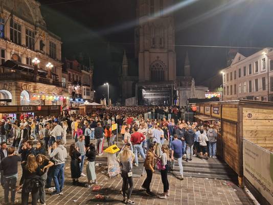 Così sono molte persone a Sint-Baafsplein