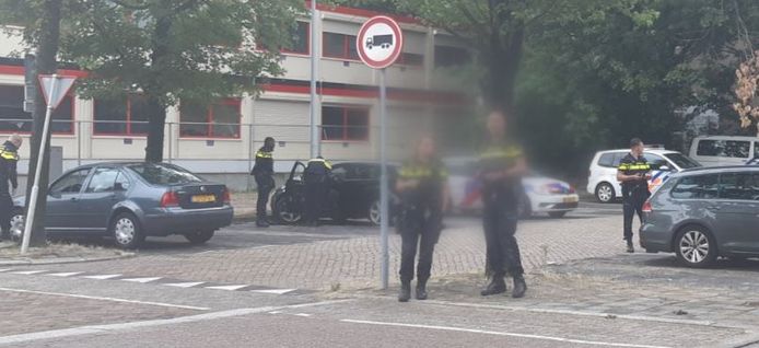 De politie controleerde dinsdagavond ongeveer 200 auto’s in Dordrecht.