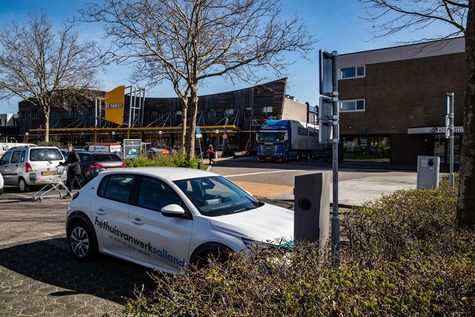Laadpalen bij de Jumbo in Raalte.