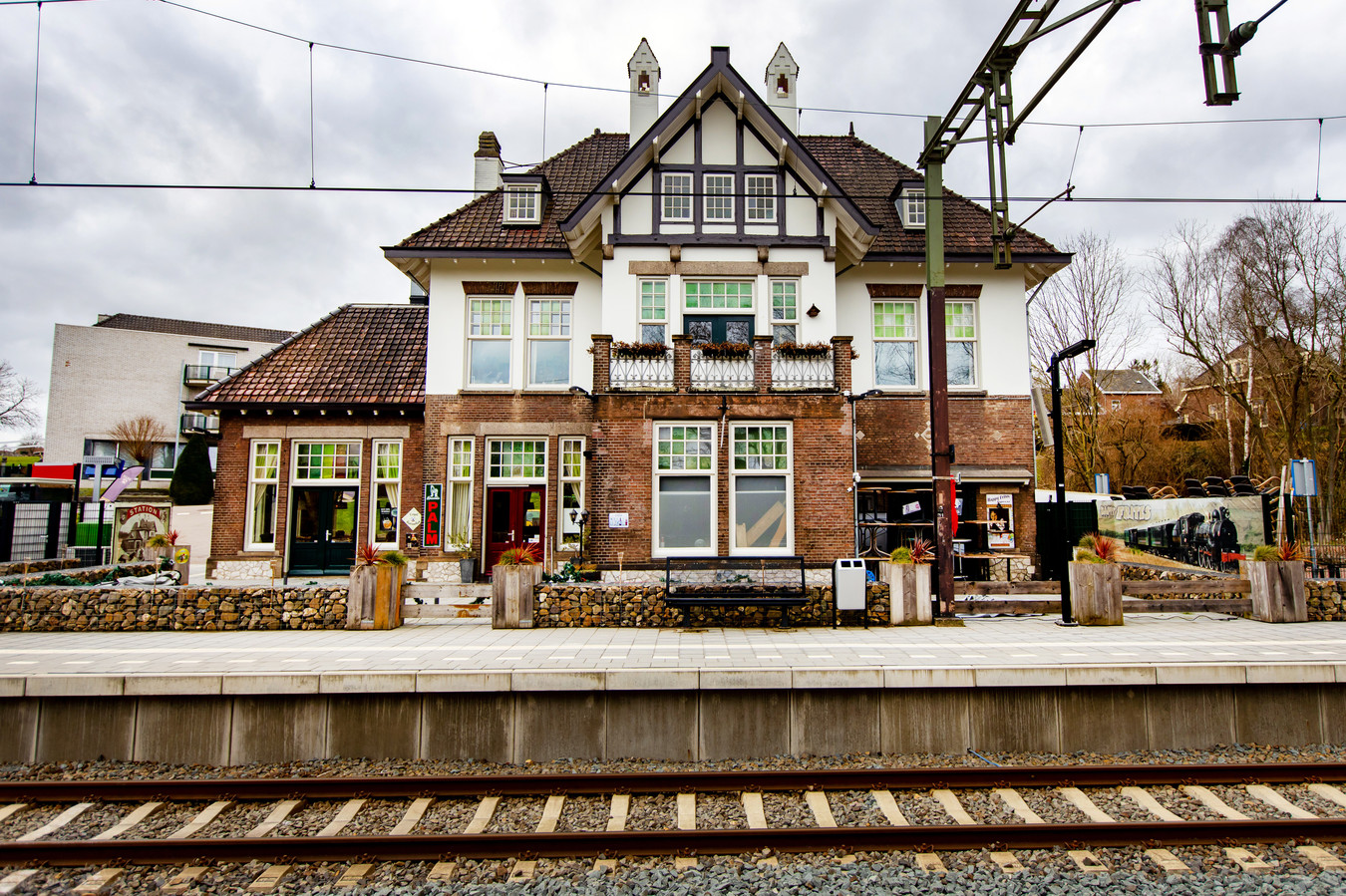 Klimmen-Ransdaal is het beste treinstation van Nederland. Het station dankt de hoge score mede aan het monumentale stationsgebouw uit 1913 van architect George van Heukelom