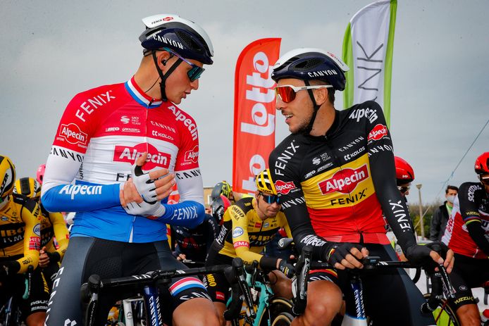 Mathieu van der Poel en Dries de Bondt voor de eerste etappe.