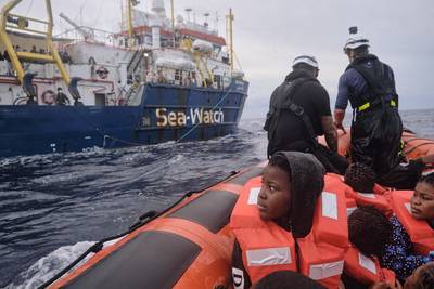Sea-Watch redt op 24 uur meer dan 300 migranten op Middellandse Zee