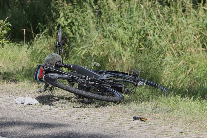 Een fietser is gewond geraakt bij een aanrijding met een auto in Schijndel.