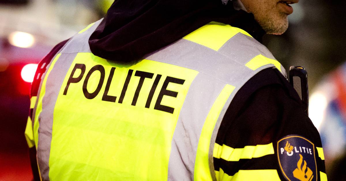 Jongen (17) beroofd van scooter onder bedreiging van vuurwapen in Rotterdam-IJsselmonde