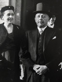 Jan Arnold van Lierop, huisarts in Hulst, onderhield het contact met zijn broer Arnold tijdens diens gevangenisschap in Duitsland.
