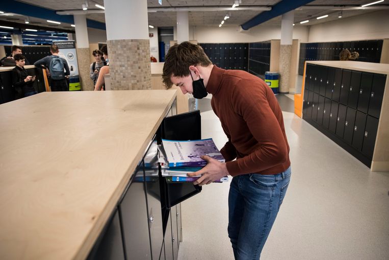 
Middelbare school CSG Willem van Oranje in het Zuid-Hollandse Oud-Beijerland.  Beeld Arie Kievit / de Volkskrant