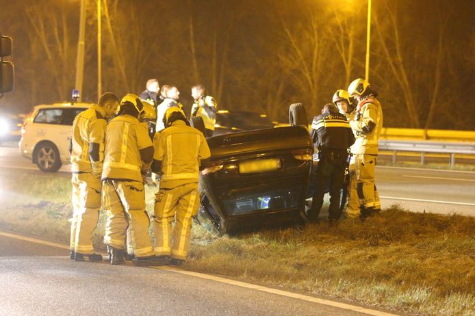 De bestuurder sloeg na het ongeluk op de vlucht.