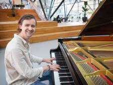 Jonge pianist uit Breda Sjoerd van Eijck draait mee in vaderlandse jazztop: ‘Jongeren vinden jazz cool’