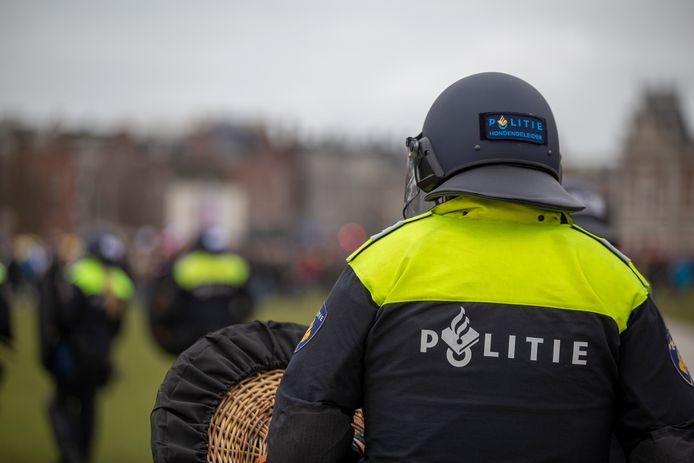 Bij eerdere coronademonstraties op het Museumplein in Amsterdam liep het flink uit de hand.