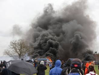 IN BEELD. Manifestatie bij omstreden waterreservoir in Frankrijk loopt helemaal uit de hand