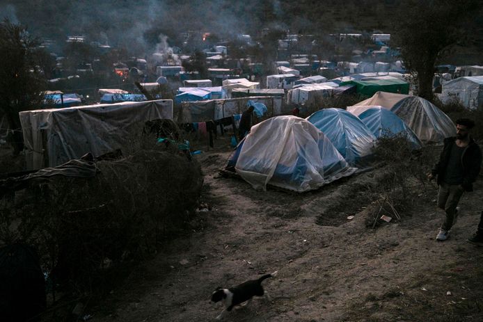 Een provisoir kamp opgezet naast het vluchtelingenkamp Moria op het Griekse eiland Lesbos.