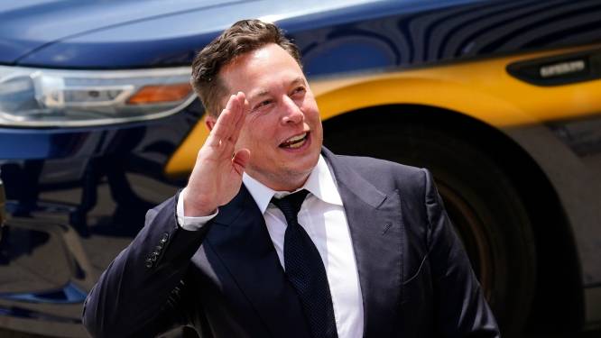 Twitteraars stemmen voor verkoop Tesla-aandelen van Elon Musk
