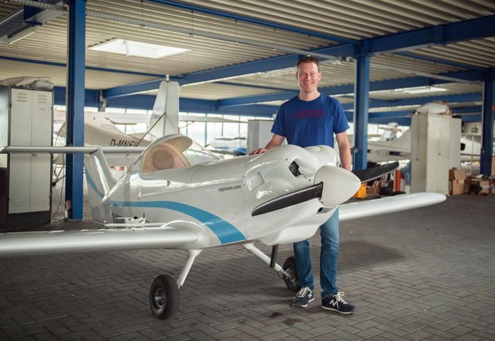 regio Glans lengte Een vliegtuig bouwen in je eigen garage? Deze Enschedeër doet het | Joost  zoekt het uit | tubantia.nl