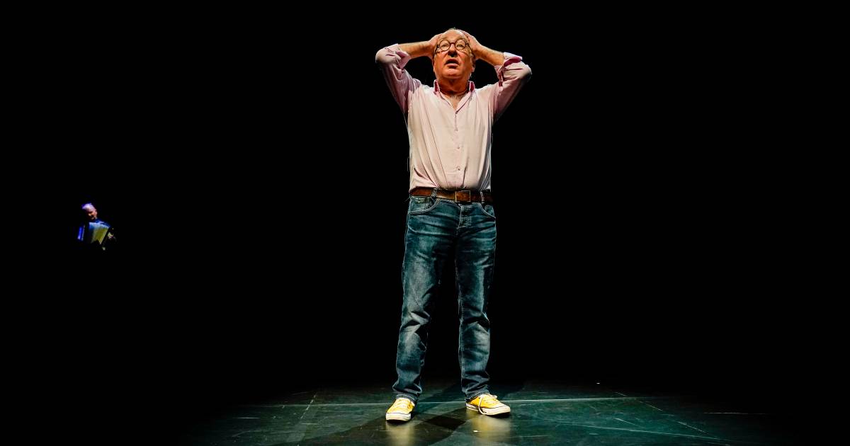 Youp Van T Hek Maakt Van Flappie Wappie In Even Tot Hier En Bevestigt Dat Oudejaarsconference Doorgaat Show Ed Nl