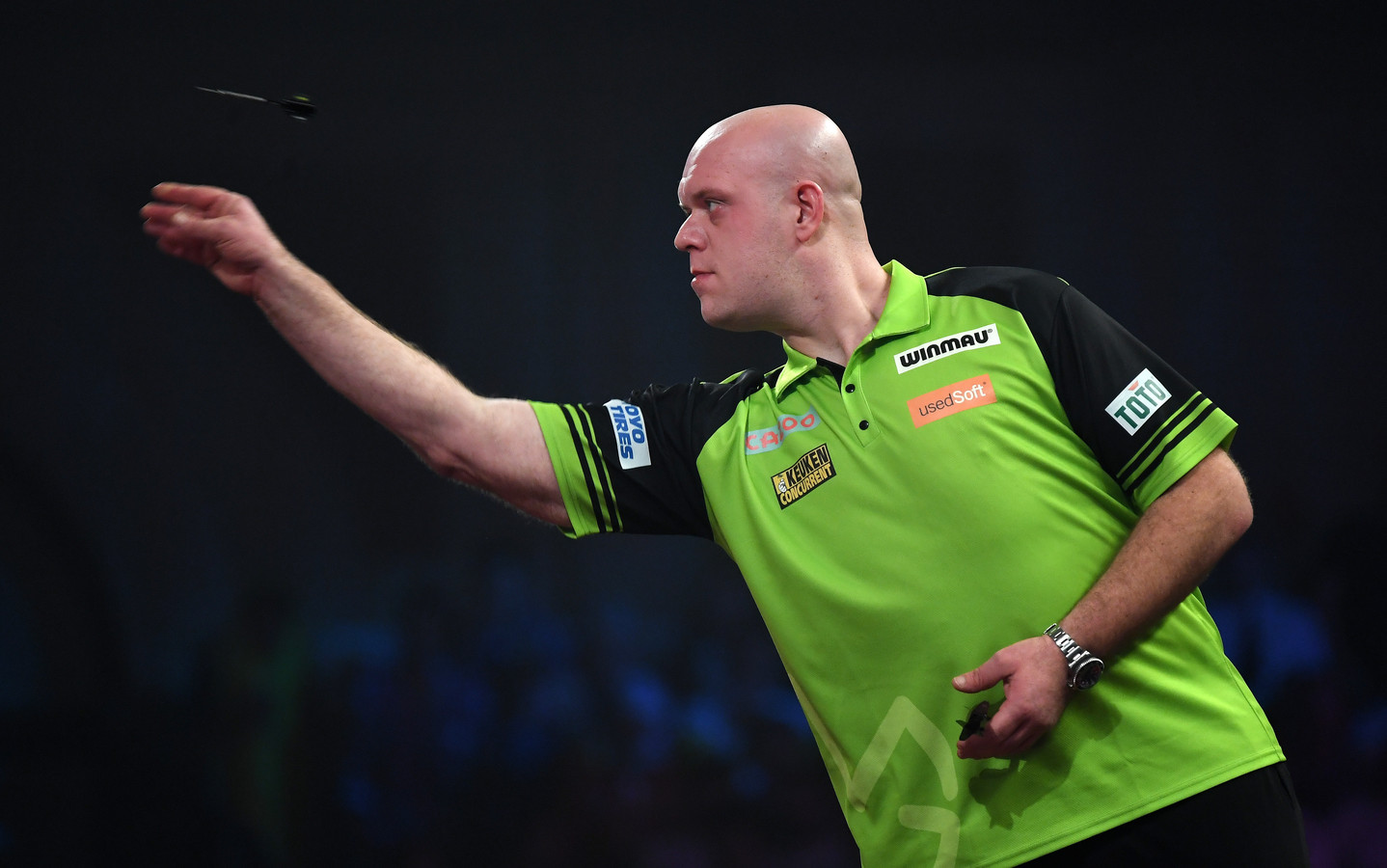 Legendarische leg Van Gerwen mist 9darter net maar Smith maakt hem