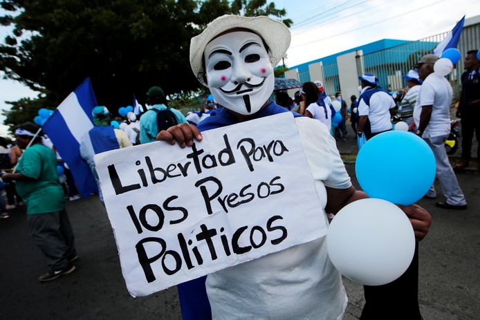Zondag kwamen duizenden de straat op in Managua om de vrijlating te eisen van "politieke gevangenen" en het vertrek van de president.