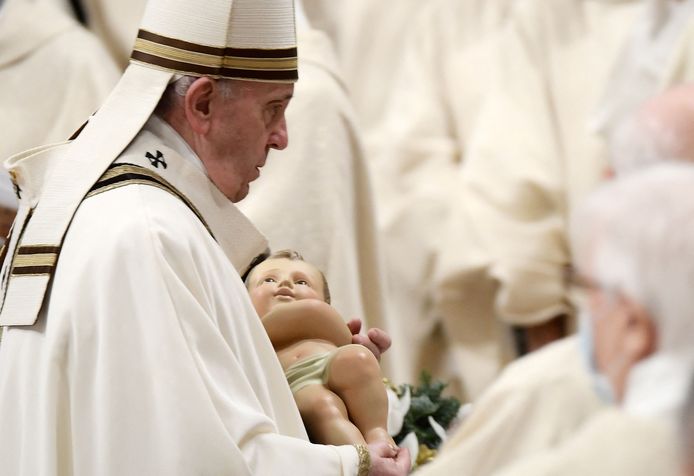 Paus Franciscus tijdens de traditionele misviering op kerstavond. (24/12/2021)