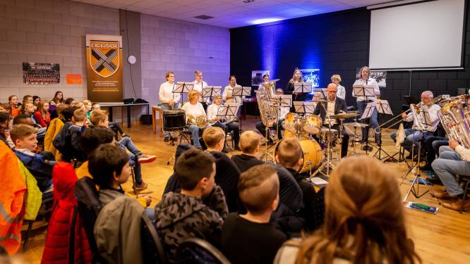Voor het eerst blazen op klarinet of trombone tijdens Muziekweek Deurne
