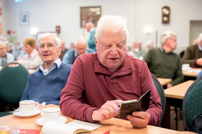 Ep Plette werd bijna slachtoffer van helpdeskfraude, maar gelukkig belde hij op het laatste moment toch zelf nog even met zijn bank om te horen of het verhaal van die behulpzame meneer op de andere telefoon wel klopte.
