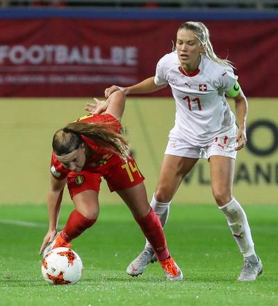 Zwitserland mist captain Dickenmann in play-offs tegen Oranje