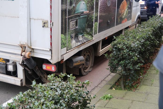 Het slachtoffer raakte lichtgewond.