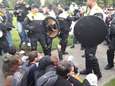 Demonstraties in Enschede: grimmige sfeer, 32 aanhoudingen
