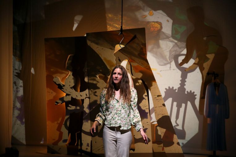Anna Schoen in ‘Echo’ van theatergroep Echo. Beeld Sanne Peper