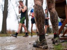 Afzien in de blubber, maar nooit was het deelnemersveld van de Bunkercross zo groot