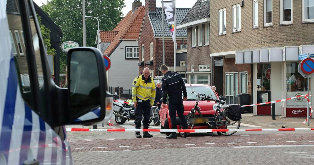 Fietser overleden na aanrijding op ‘gevaarlijkste kruispunt’ van Haaksbergen: ‘Pas die voorrangssituatie aan!’.