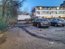Nachtelijke autobrand in Amersfoort: beschadigde wagen afgevoerd 