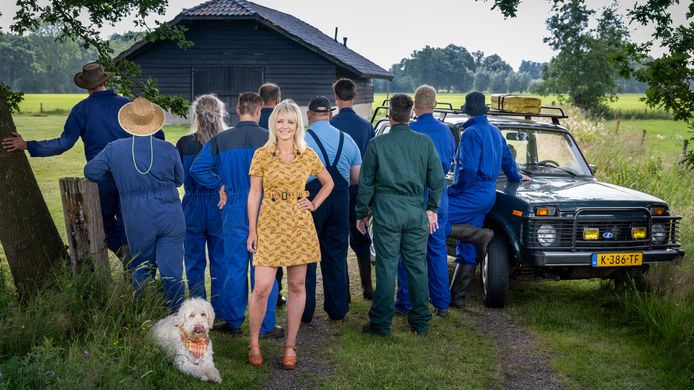 Boer zoekt Vrouw - REALITY - (Nederland - 2021) - (Generic) - Caption: Yvon Jaspers en de boeren