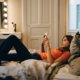 Een goede nachtrust: dit is waarom je je telefoon uit je slaapkamer moet verbannen
