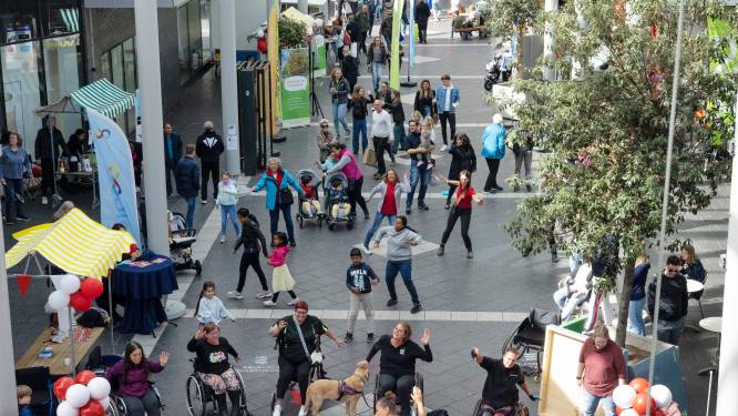 Forse stroomstoring in winkelcentrum Woens XL en 't Hool voorbij