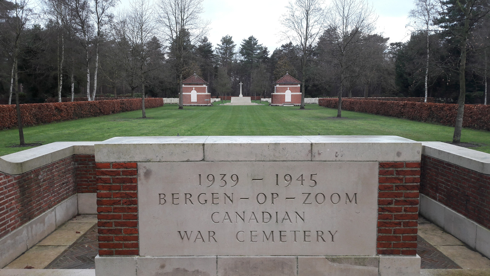 Bergen op Zoom Canadian War Cemetery