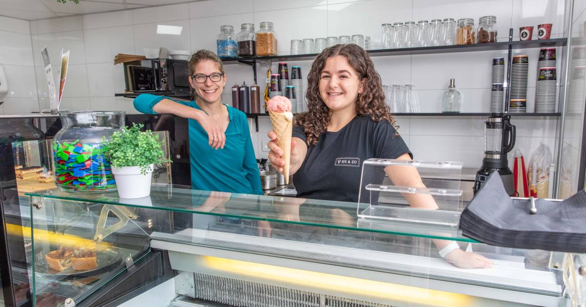 IJs & Zo is een hit in Lewedorp: voor ‘Jasmijns Specialiteit’ komen mensen zelfs als het regent