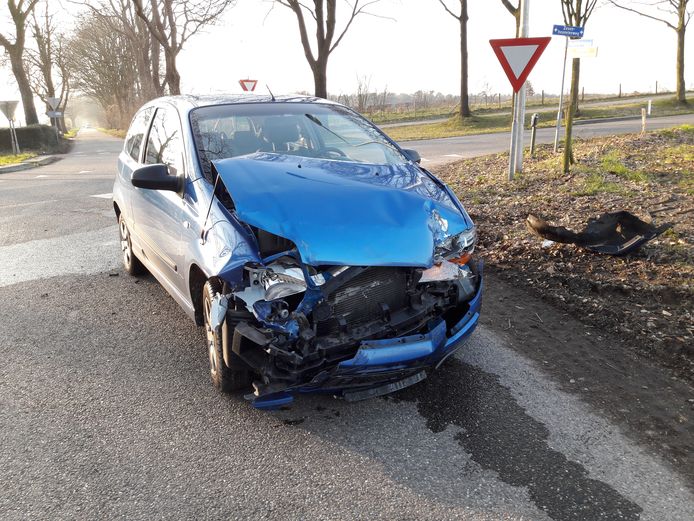 Fikse blikschade.

Foto Joop Verstraaten