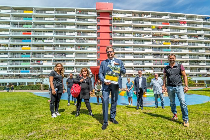 De wethouder was gisteren bij de aftrap aanwezig.