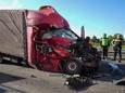 Vrachtwagen botste op voorligger op de A67 bij Someren.