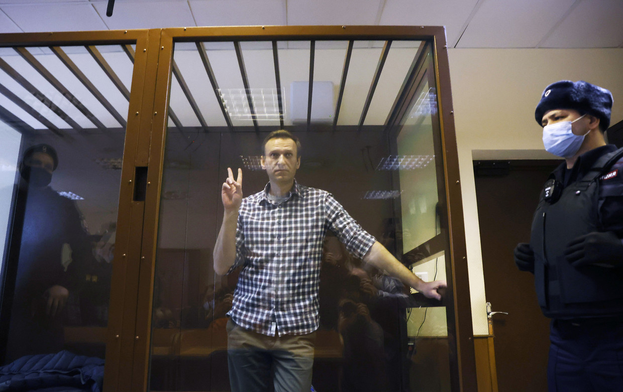 Alexej Navalny verscheen eerder deze maand in de rechtbank voor een hoger beroep in zijn zaak. Beeld REUTERS